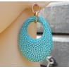 Oorbellen met ovale hanger van Turkoois blauw Roggenleer