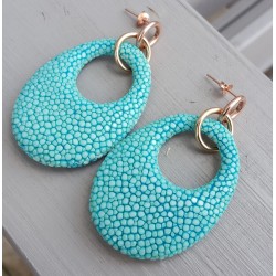 Oorbellen met ovale hanger van Turkoois blauw Roggenleer
