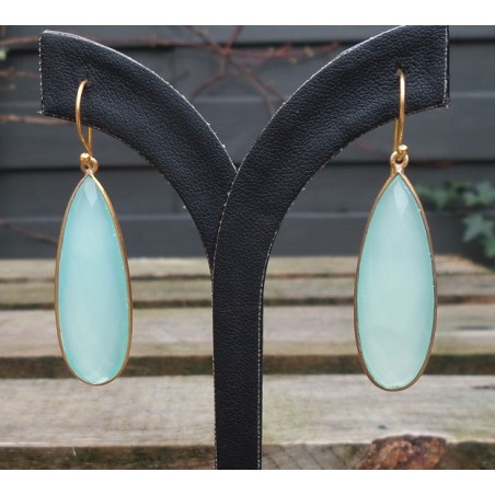 Vergulde oorbellen gezet met smalle aqua Chalcedoon brioelet