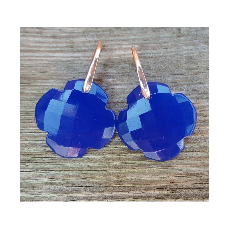 Oorbellen met klaver van kobalt blauw Chalcedoon
