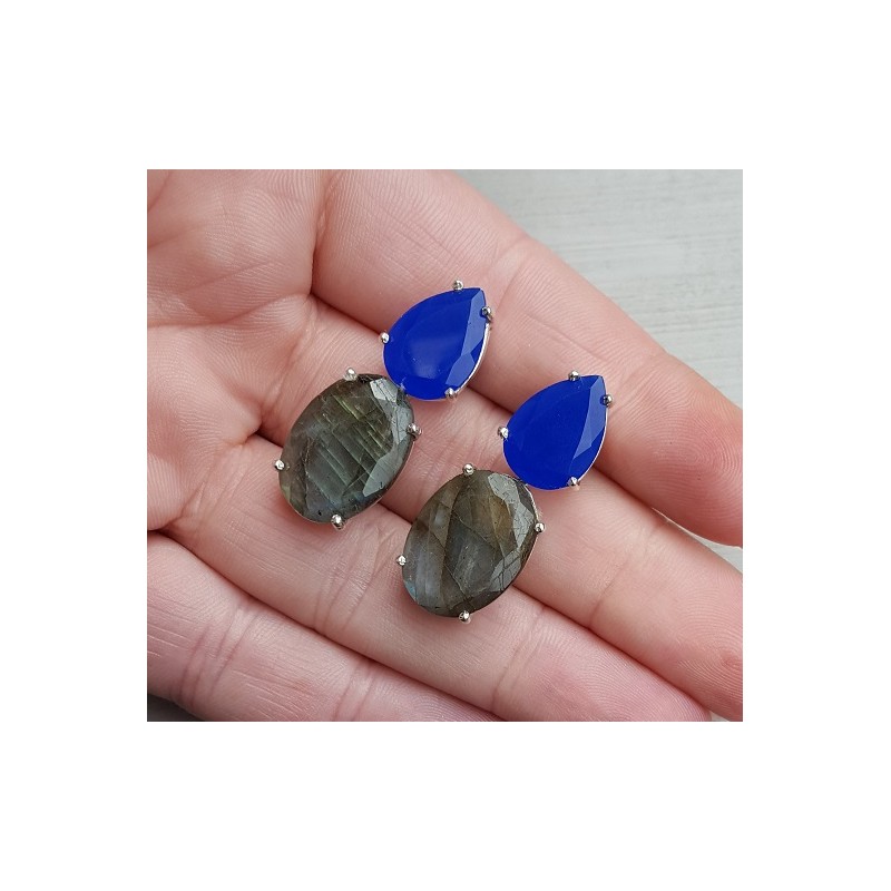 Zilveren oorbellen met kobalt blauw Chalcedoon en Labradoriet