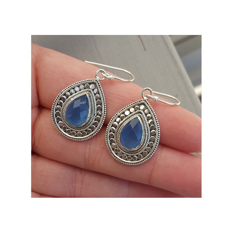 Zilveren oorbellen met druppelvormige blauw Chalcedoon Small