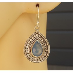 Zilveren oorbellen met druppelvormige blauw Chalcedoon Small