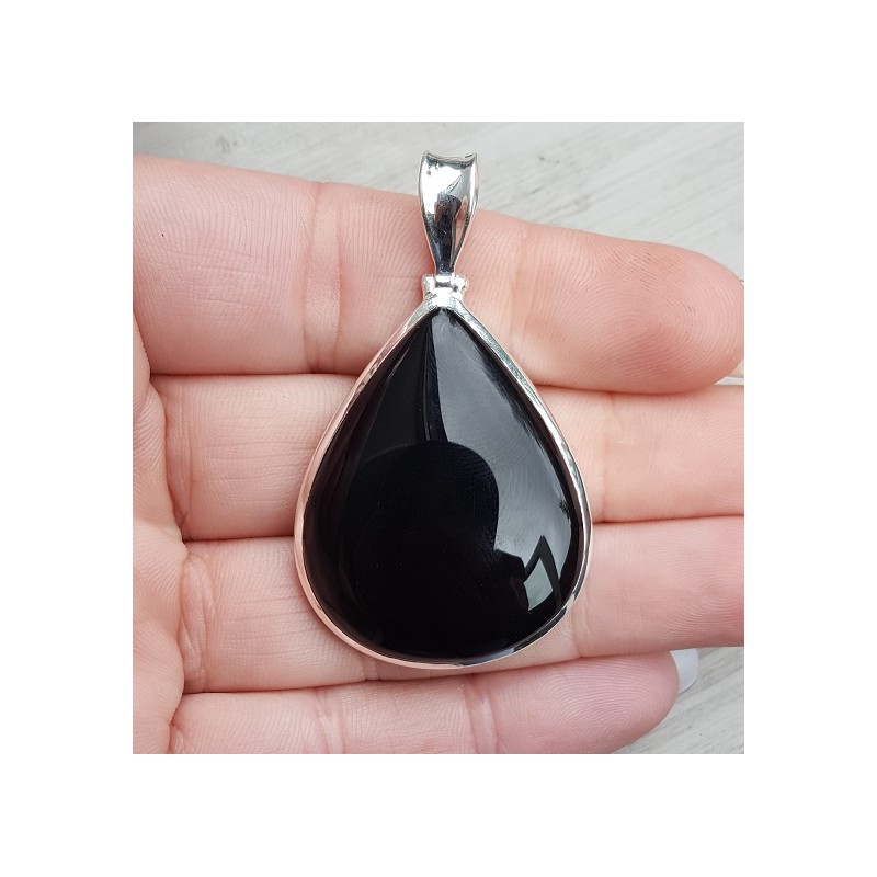 Zilveren hanger met druppelvormige cabochon zwarte Onyx