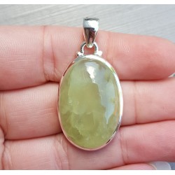 Zilveren hanger met ovale cabochon Prehniet