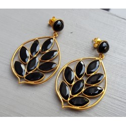 Vergulde oorbellen met ronde en marquise zwarte Onyx