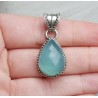 Zilveren hanger facet aqua Chalcedoon in bewerkte setting