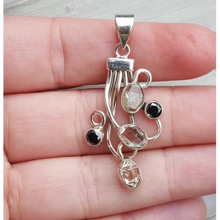 Zilveren hanger gezet met Herkimer Diamant en Onyx