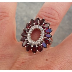 Zilveren ring gezet met Rhodoliet Granaat en Zirkonia 17.7 mm