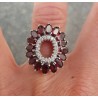 Zilveren ring gezet met Rhodoliet Granaat en Zirkonia 17.7 mm