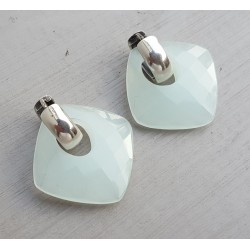 Zilveren creolen met vierkante zacht groene Chalcedoon hanger