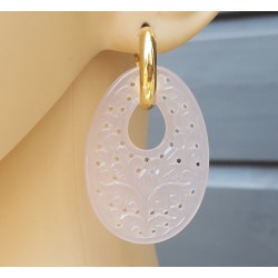 Creolen met ovale filligree /uitgesneden hanger licht roze Agaat