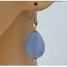 Oorbellen met gladde licht blauwe Jade briolet