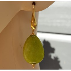 Oorbellen met gladde appeltjes groene Jade briolet