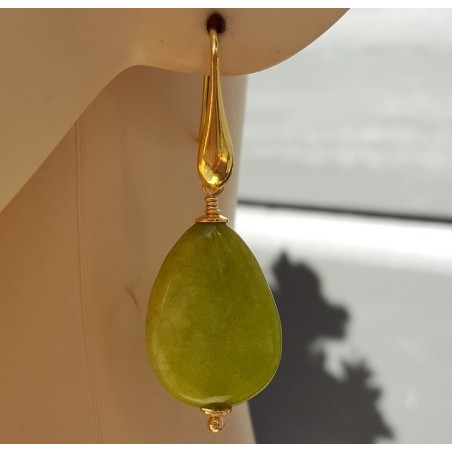 Oorbellen met gladde appeltjes groene Jade briolet