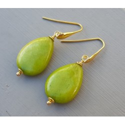 Oorbellen met gladde appeltjes groene Jade briolet