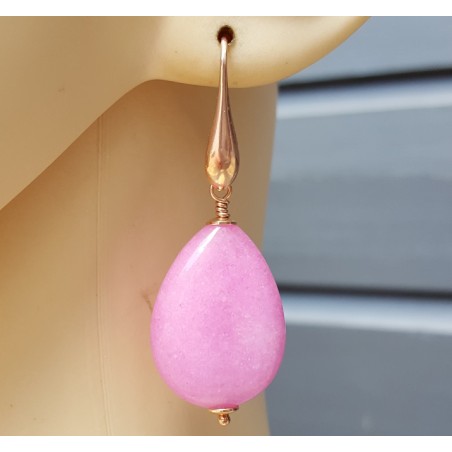 Oorbellen met gladde licht roze Jade briolet