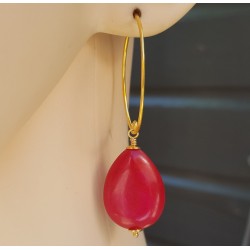 Oorbellen met gladde fuchsia roze Jade