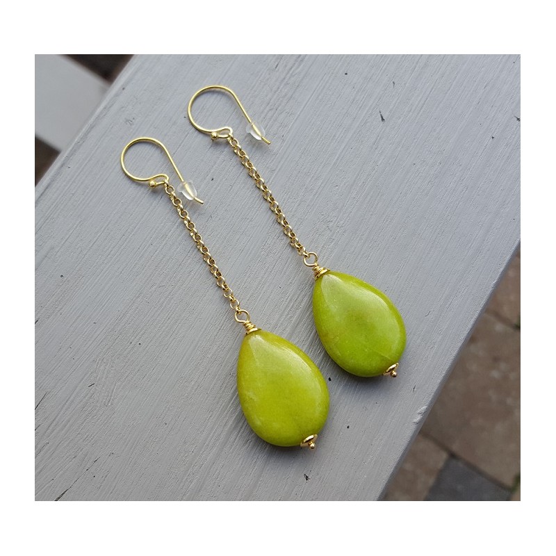 Lange oorbellen met gladde appeltjes groene Jade