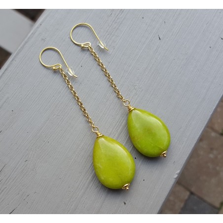 Lange oorbellen met gladde appeltjes groene Jade