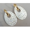 Creolen met ovale filligree /uitgesneden hanger van Parelmoer