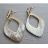 Oorbellen met hanger van Buffelhoorn
