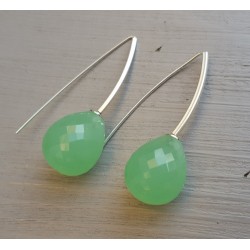 Zilveren oorbellen met appeltjes groene quartz briolet