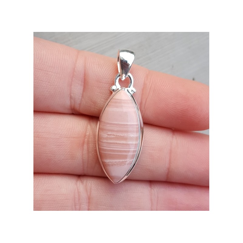 Zilveren hanger gezet met marquise cabochon roze Opaal
