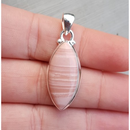 Zilveren hanger gezet met marquise cabochon roze Opaal