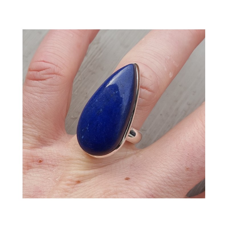 Zilveren ring met smalle druppelvormige Lapis Lazuli 17 mm