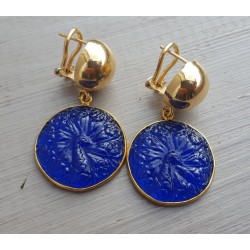 Vergulde oorbellen met ronde uitgesneden blauw Chalcedoon