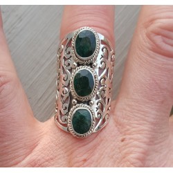 Zilveren ring gezet met Emerald 17.5