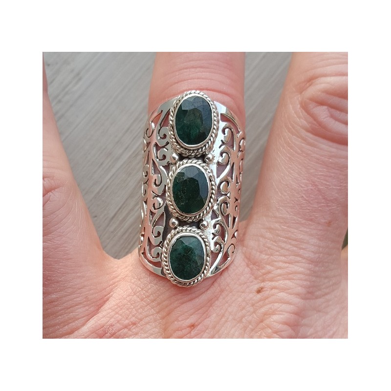 Zilveren ring gezet met Emerald 17.5