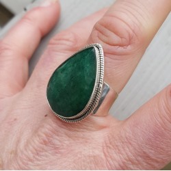 Zilveren ring met druppelvormige Emerald 19 mm