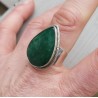 Zilveren ring met druppelvormige Emerald 19 mm