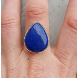 Zilveren ring met brede druppelvormige Lapis Lazuli 18