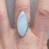 Zilveren ring met marquise Maansteen in bewerkte setting 18 mm