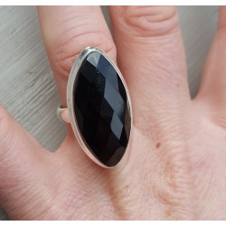 Zilveren ring gezet met marquise facet Onyx 17.5 mm