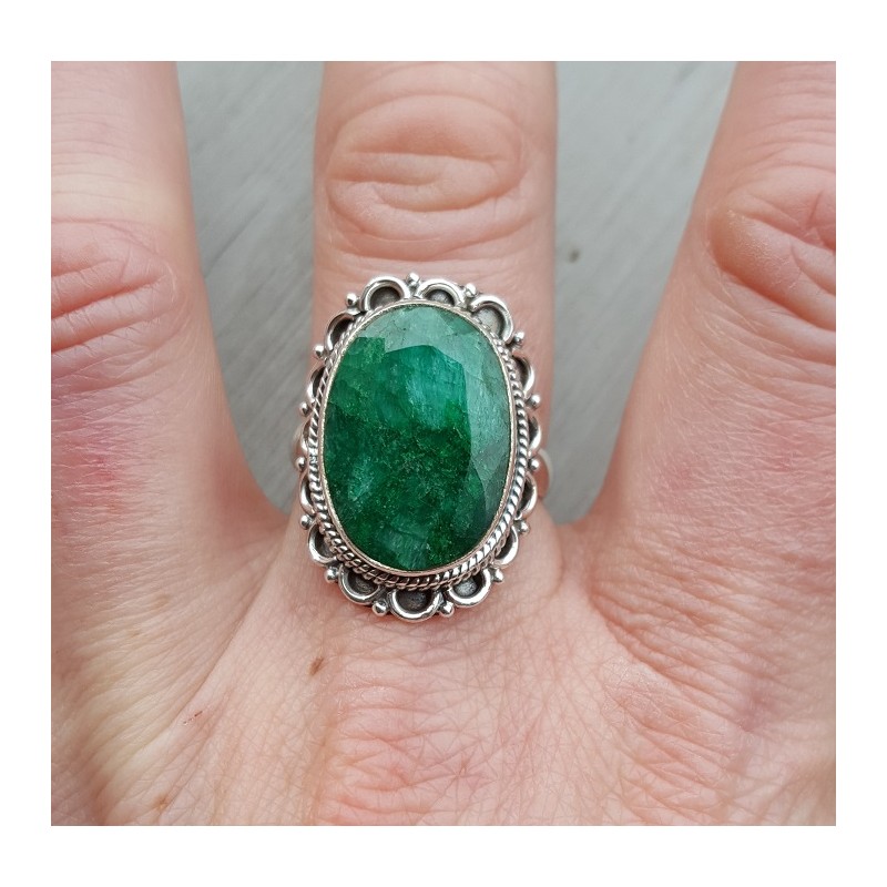 Zilveren ring gezet met Emerald 19 mm