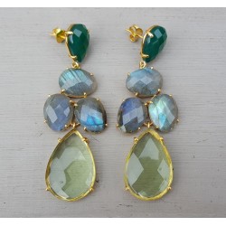 Vergulde oorbellen met groene Onyx, Labradoriet en groene Amethist