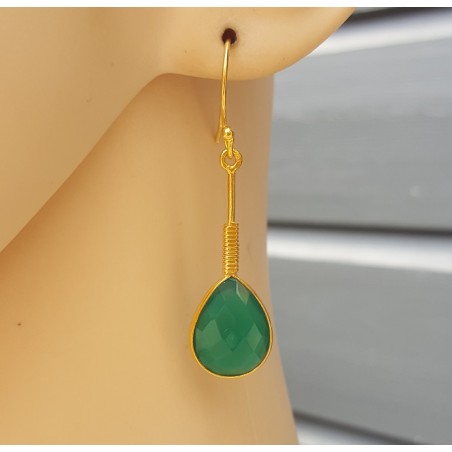 Vergulde oorbellen met groene Onyx