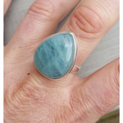 Zilveren ring gezet met druppelvormige Aquamarijn 18.5 mm