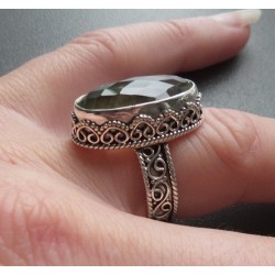 Zilveren ring groene Amethist bewerkte setting maat 17.3 mm
