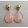 Vergulde oorbellen grote roze Chalcedoon briolet