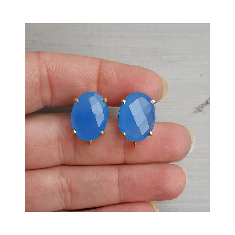 Vergulde oorknoppen gezet met blauw Chalcedoon