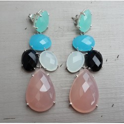 Zilveren oorbellen met zwarte Onyx en Chalcedoon