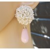 Oorbellen oorknoppen van witte kraaltjes en roze Jade briolet