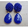 Vergulde oorbellen met blauwe kraaltjes en blauw Chalcedoon briolet