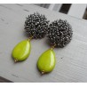 Oorbellen met oorknoppen van kraaltjes en appeltjes groene Jade