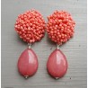 Oorbellen met oorknoppen van kraaltjes en Jade briolet